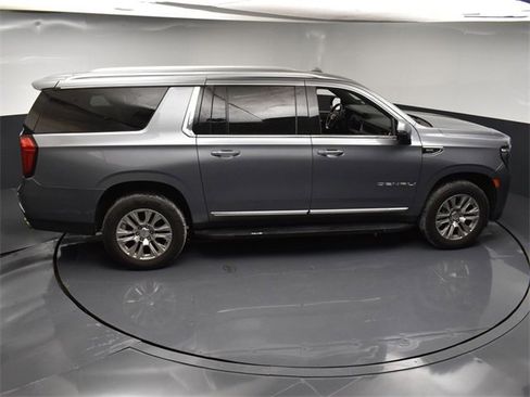 Used 2022 GMC Yukon XL Denali image 45