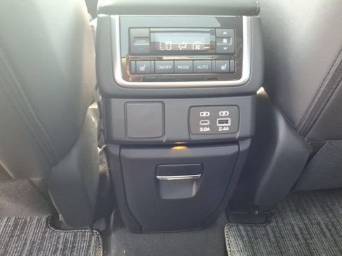 New 2026 Subaru Ascent Limited AWD/4WD image 13
