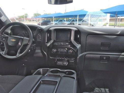 Used 2021 Chevrolet Silverado 1500 Custom AWD/4WD image 17