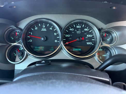 Used 2011 Chevrolet Silverado 1500 LT w/ Regional Value Package RWD image 11