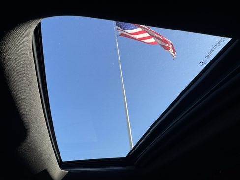 Used 2020 GMC Sierra 1500 AT4 w/ AT4 Premium Package image 22