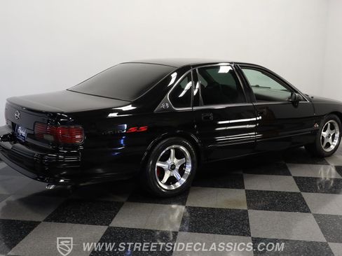 Used 1994 Chevrolet Impala SS RWD image 12