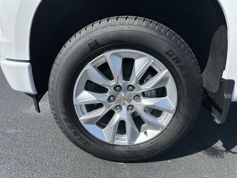 New 2026 Chevrolet Silverado 1500 Custom AWD/4WD image 16