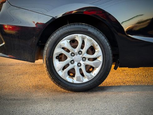 Used 2014 Honda Civic LX image 18