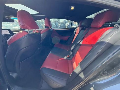 Used 2023 Lexus ES 350 F Sport w/ Accessory Package (Z2) image 4