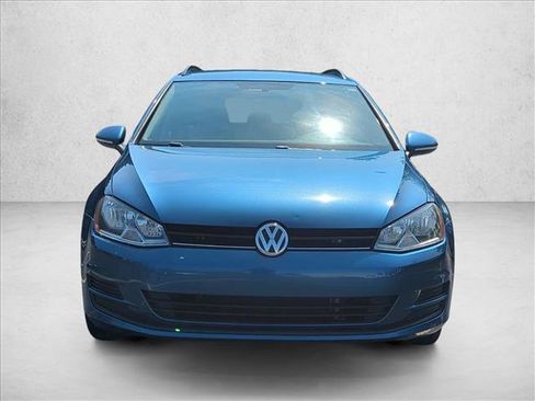 Used 2016 Volkswagen Golf S FWD image 2