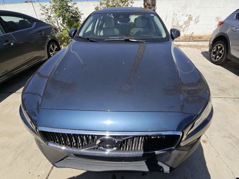 Used 2021 Volvo S60 T5 Momentum FWD image 13
