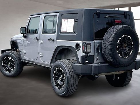 Used 2014 Jeep Wrangler Unlimited Sport image 14