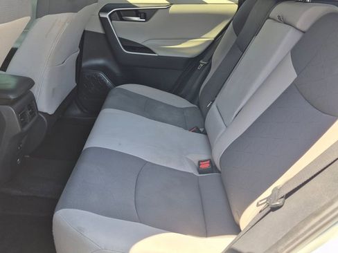 Used 2019 Toyota RAV4 XLE w/ Convenience Package image 16