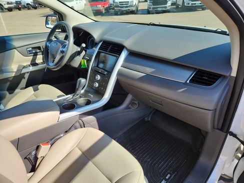 Used 2013 Ford Edge SEL image 25