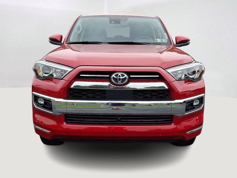 Used 2024 Toyota 4Runner Limited AWD/4WD image 2