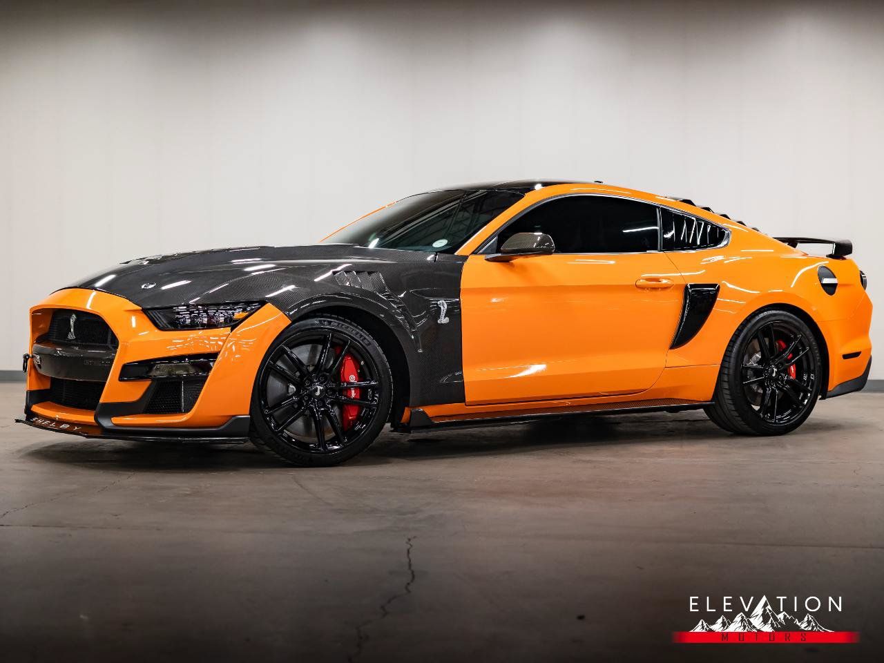 Used 2021 Ford Mustang Shelby GT500 w/ Technology Package RWD image 1