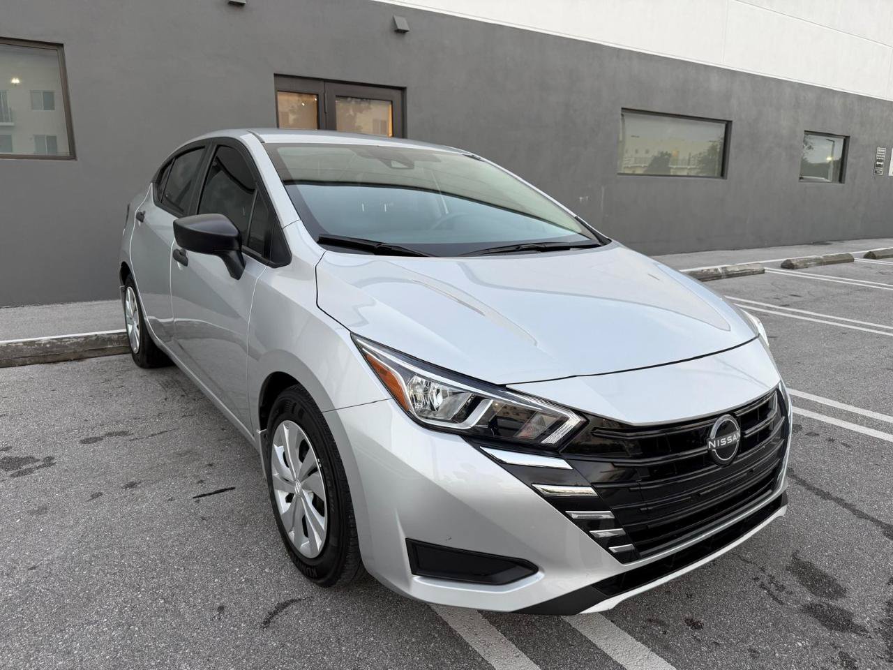 Used 2024 Nissan Versa S w/ Trunk Package FWD image 2