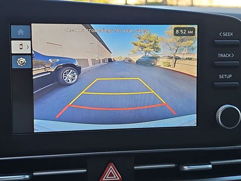 Used 2025 Hyundai Elantra Sport FWD image 26