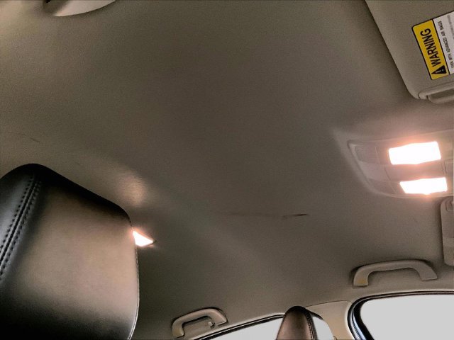 Used 2018 MAZDA MAZDA3 Touring FWD image 21
