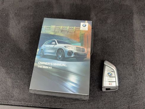 Used 2021 BMW X5 sDrive40i w/ Convenience Package image 78