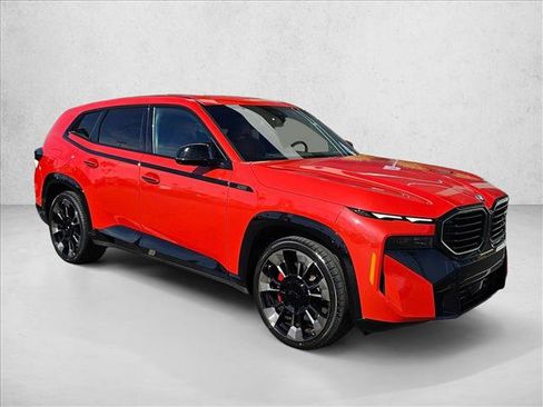 Used 2023 BMW XM image 3