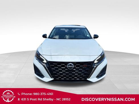 Certified 2024 Nissan Altima 2.0 SR FWD image 4
