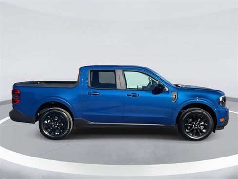 Used 2024 Ford Maverick Lariat w/ Black Appearance Package image 4