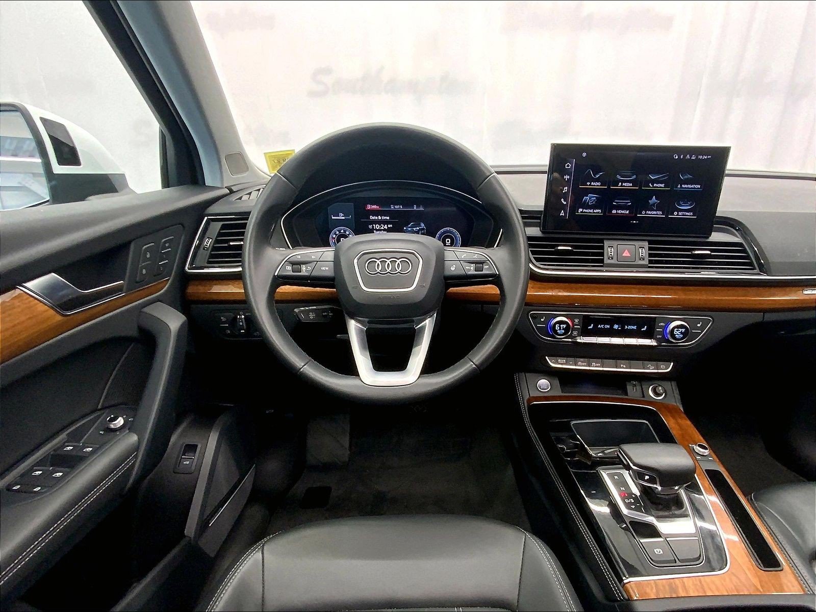 Certified 2023 Audi Q5 2.0T Premium Plus w/ Premium Plus Package AWD/4WD image 4