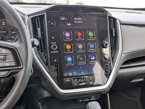 Used 2024 Subaru Crosstrek 2.0i Premium image 17