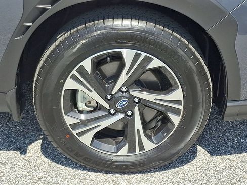 Certified 2025 Subaru Crosstrek 2.5i Premium AWD/4WD image 9