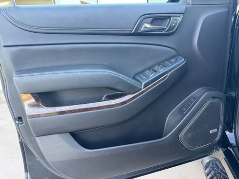 Used 2016 Chevrolet Tahoe LT w/ Luxury Package image 4