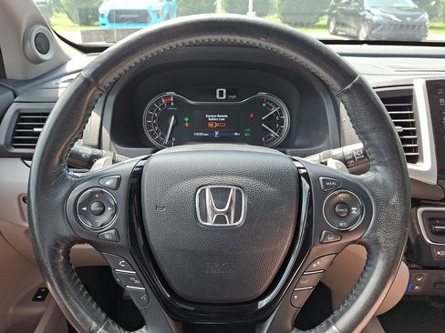 Used 2018 Honda Pilot Elite image 23