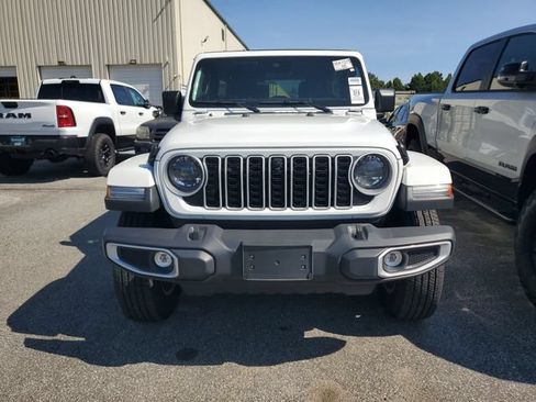 Certified 2024 Jeep Wrangler Unlimited Sahara w/ Technology Group AWD/4WD image 2