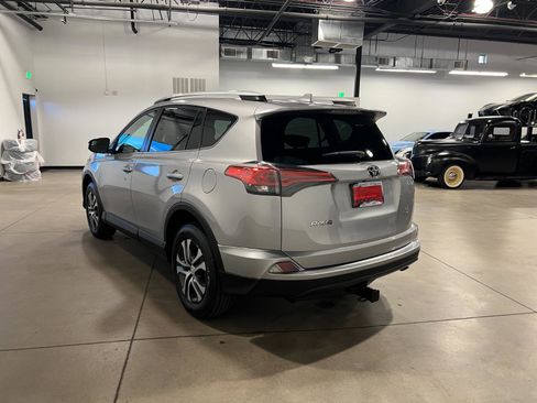 Used 2016 Toyota RAV4 LE image 5