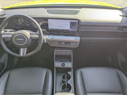 Used 2024 Hyundai Kona Limited image 18