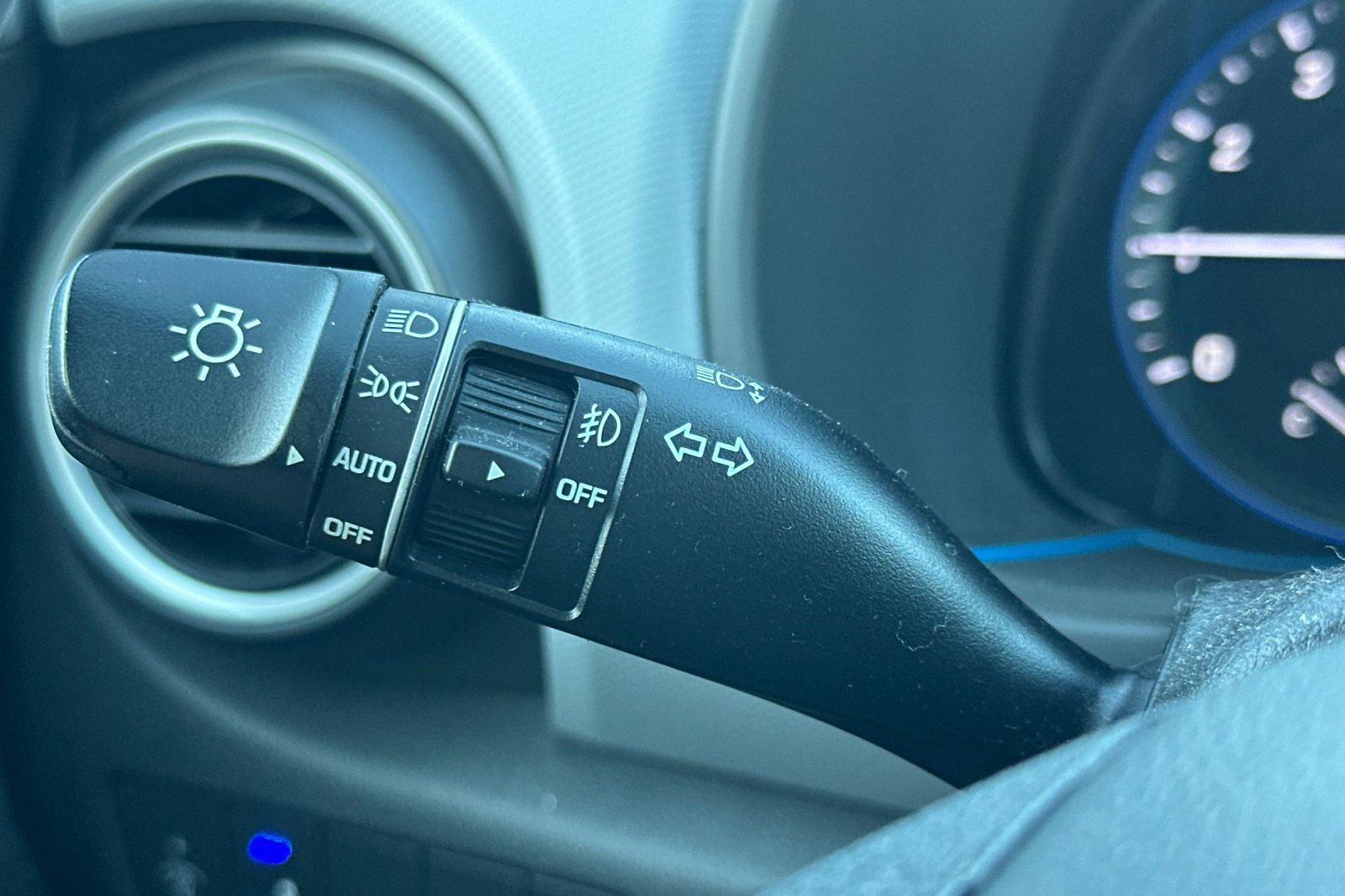Used 2019 Hyundai Kona Ultimate AWD/4WD image 35