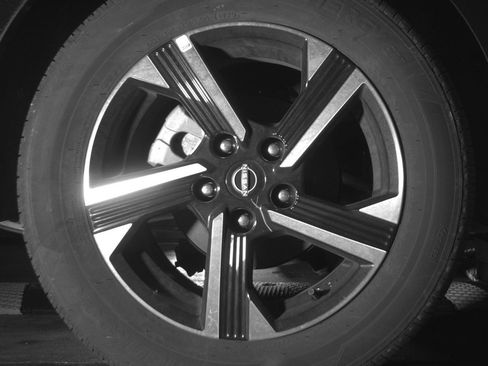 Used 2025 Nissan Sentra SV FWD image 14
