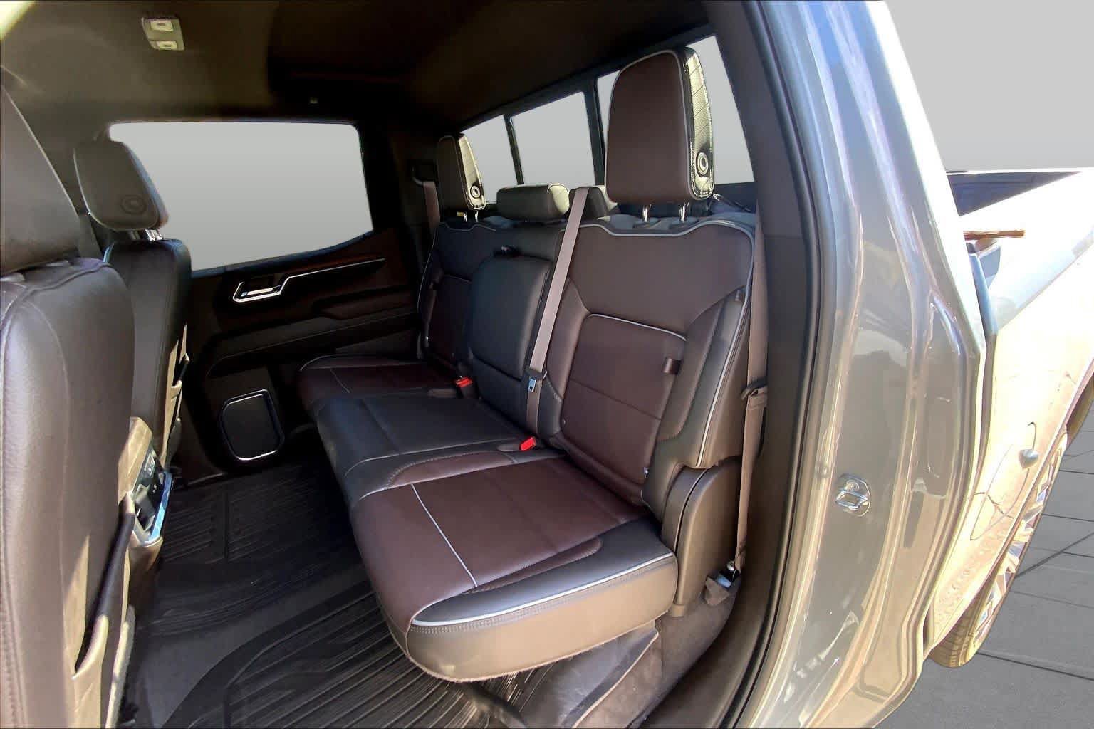 Used 2024 GMC Sierra 1500 Denali w/ Denali Reserve Package AWD/4WD image 19