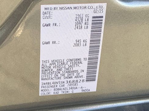 Used 2025 Nissan Altima 2.5 SV image 30