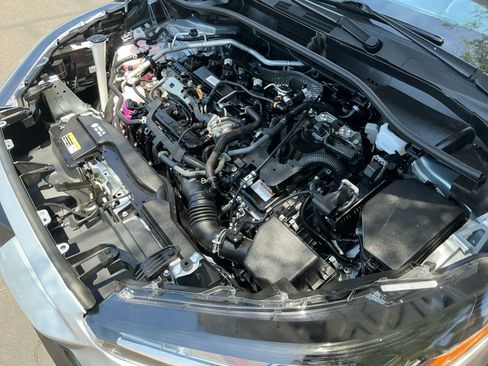 Used 2025 Toyota Corolla Cross AWD Hybrid image 22