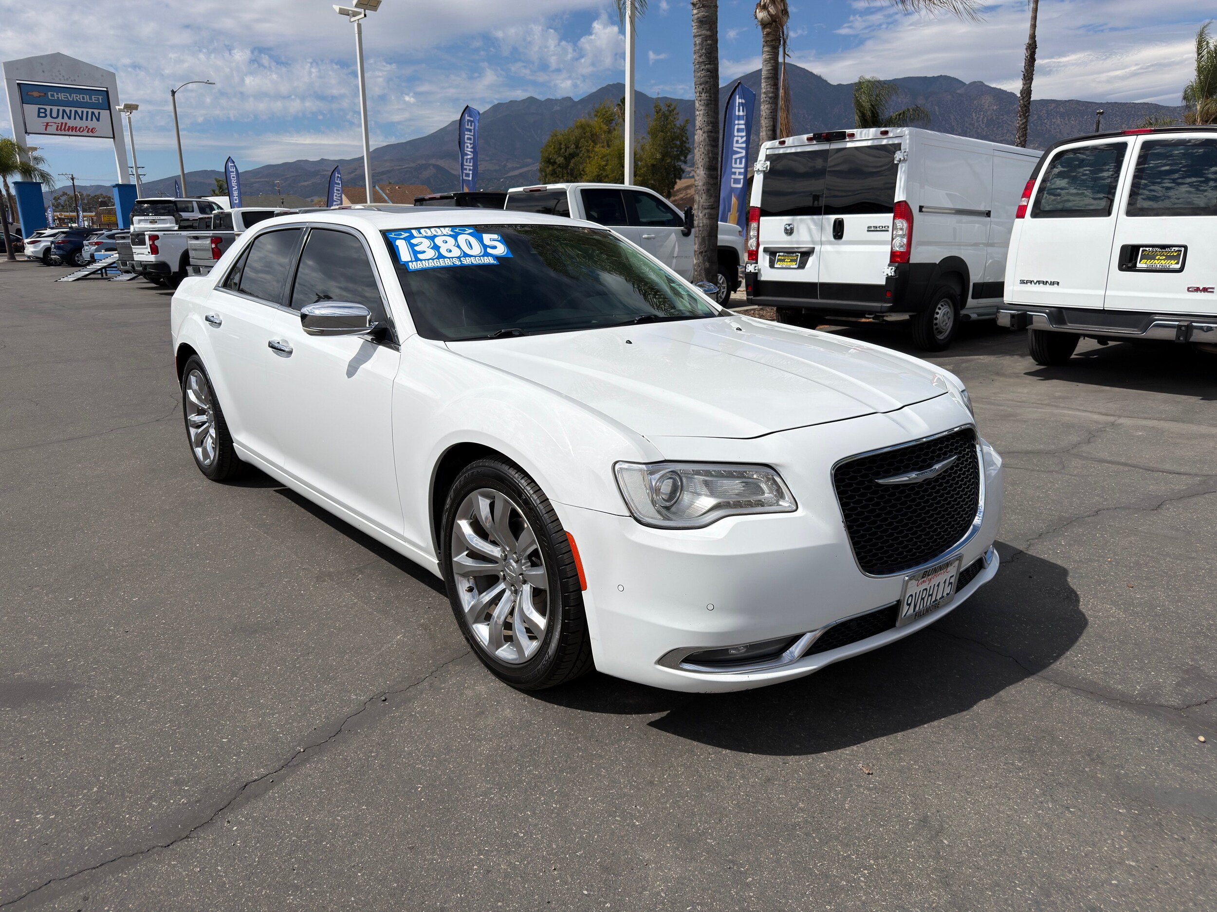 Used 2015 Chrysler 300 C w/ Harman/Kardon Audio Group RWD image 2