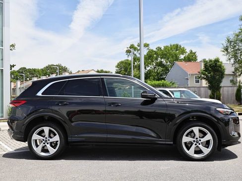 Used 2025 Audi Q5 Premium Plus w/ Premium Plus AWD/4WD image 4