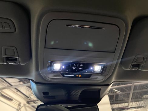 Used 2020 Lincoln Corsair AWD w/ Premium Package image 21