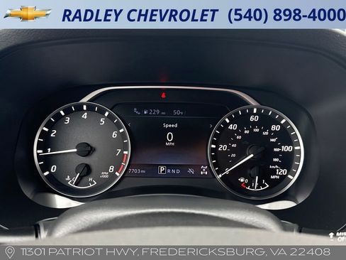 Used 2025 Nissan Frontier SV image 7