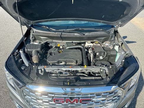Used 2024 GMC Terrain Denali AWD/4WD image 30