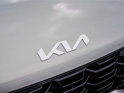 New 2026 Kia Sorento S w/ S Panoramic Sunroof Package image 12