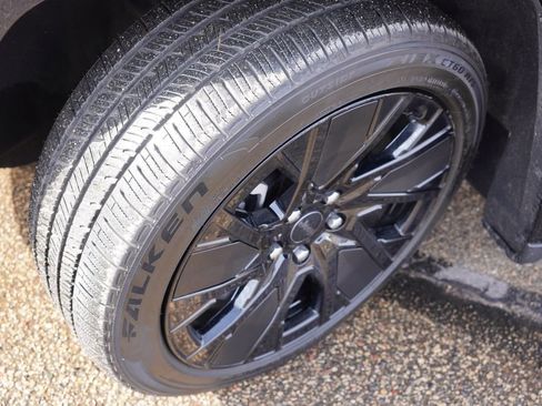 Used 2025 Jeep Wagoneer S Launch Edition image 13