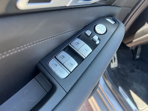 Used 2023 BMW X7 xDrive40i w/ Executive Package AWD/4WD image 15