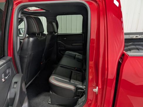 Used 2025 Nissan Frontier PRO-4X w/ Pro Premium Package AWD/4WD image 11