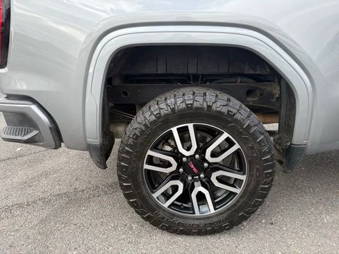 Used 2023 GMC Sierra 1500 AT4 w/ AT4 Premium Package AWD/4WD image 7