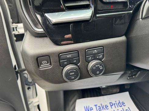 Used 2022 Chevrolet Silverado 1500 LT image 27