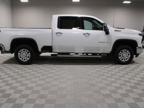 Used 2024 Chevrolet Silverado 2500 LTZ w/ LTZ Convenience Package AWD/4WD image 13