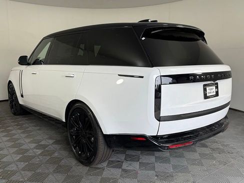 New 2026 Land Rover Range Rover Long Wheelbase SE AWD/4WD image 4