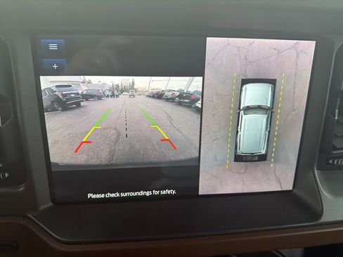 Used 2024 Ford Bronco Outer Banks image 11